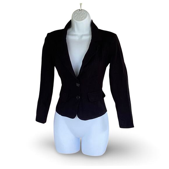 Avenue Collection Jackets & Blazers - Avenue Collection Short Blazer